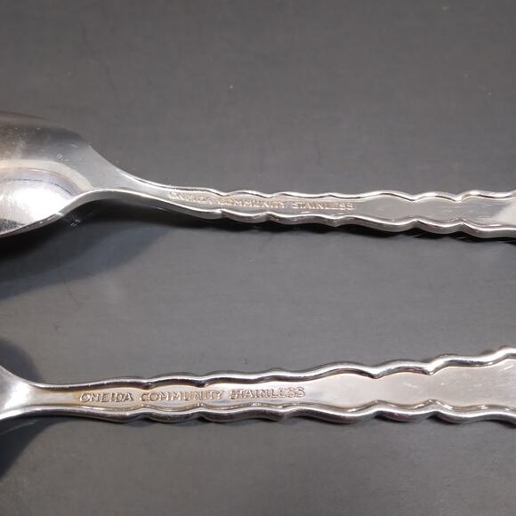 Vtg Oneida Community CELLO Burnished Stainless Sugar Shell Spoon & Jelly Server - Picture 6 of 7